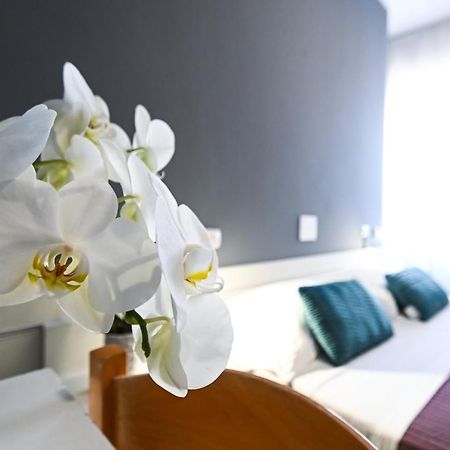 Hotel Montebello ריצ'יונה מראה חיצוני תמונה