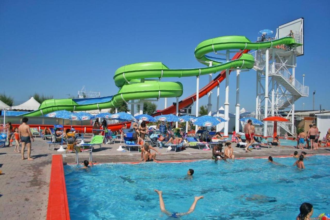 Hotel Montebello ריצ'יונה מראה חיצוני תמונה