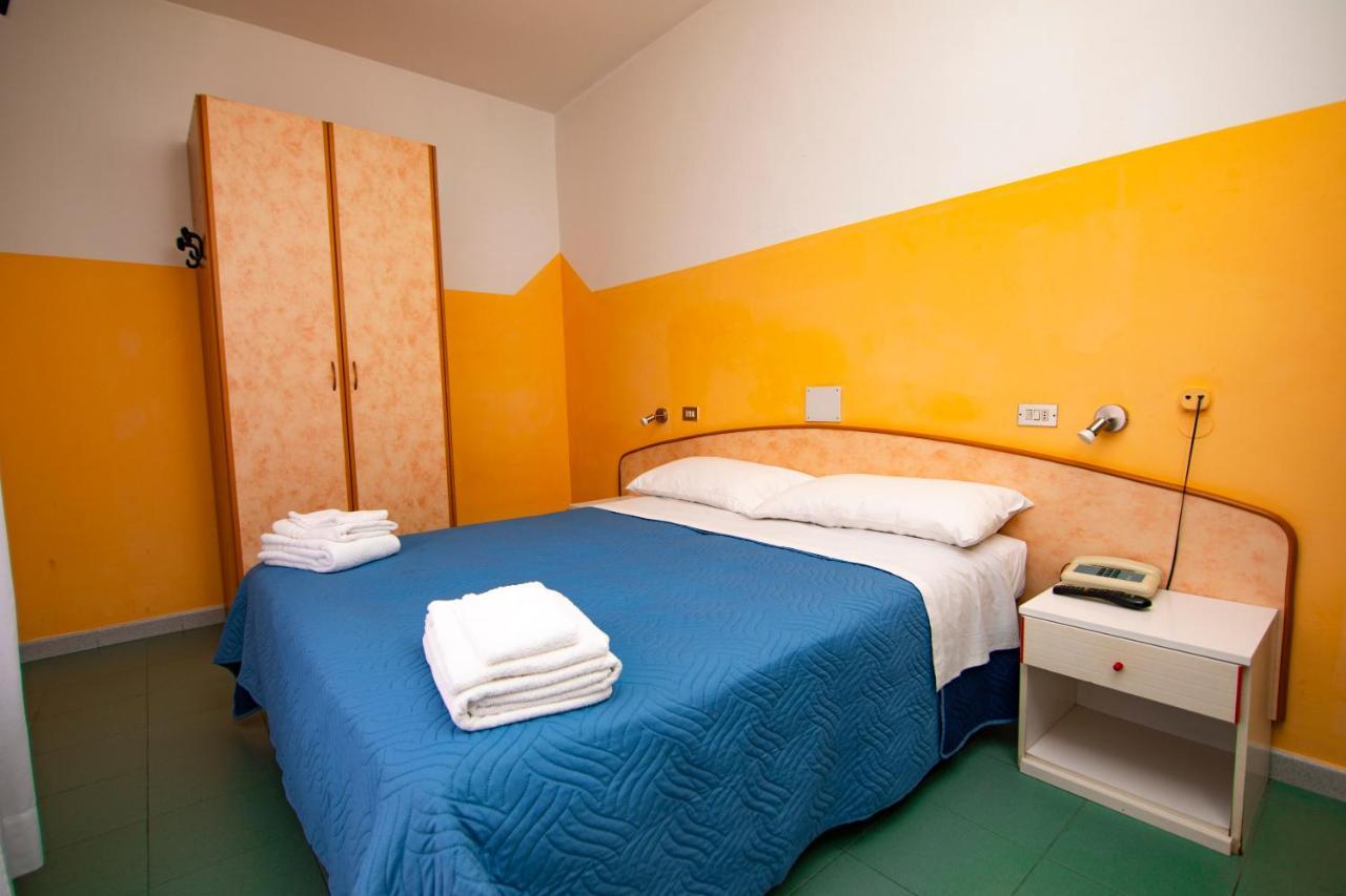 Hotel Montebello ריצ'יונה מראה חיצוני תמונה