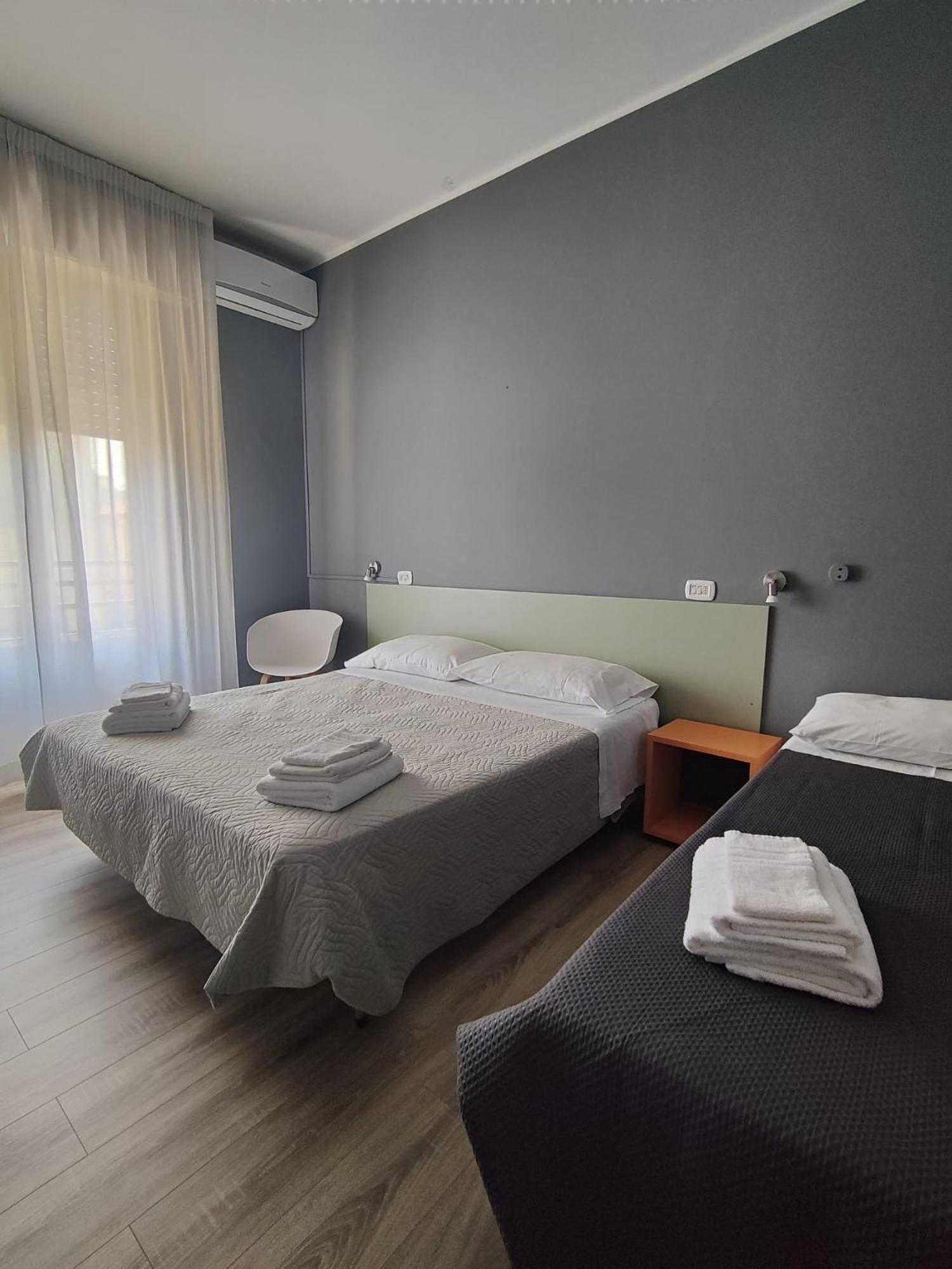 Hotel Montebello ריצ'יונה מראה חיצוני תמונה