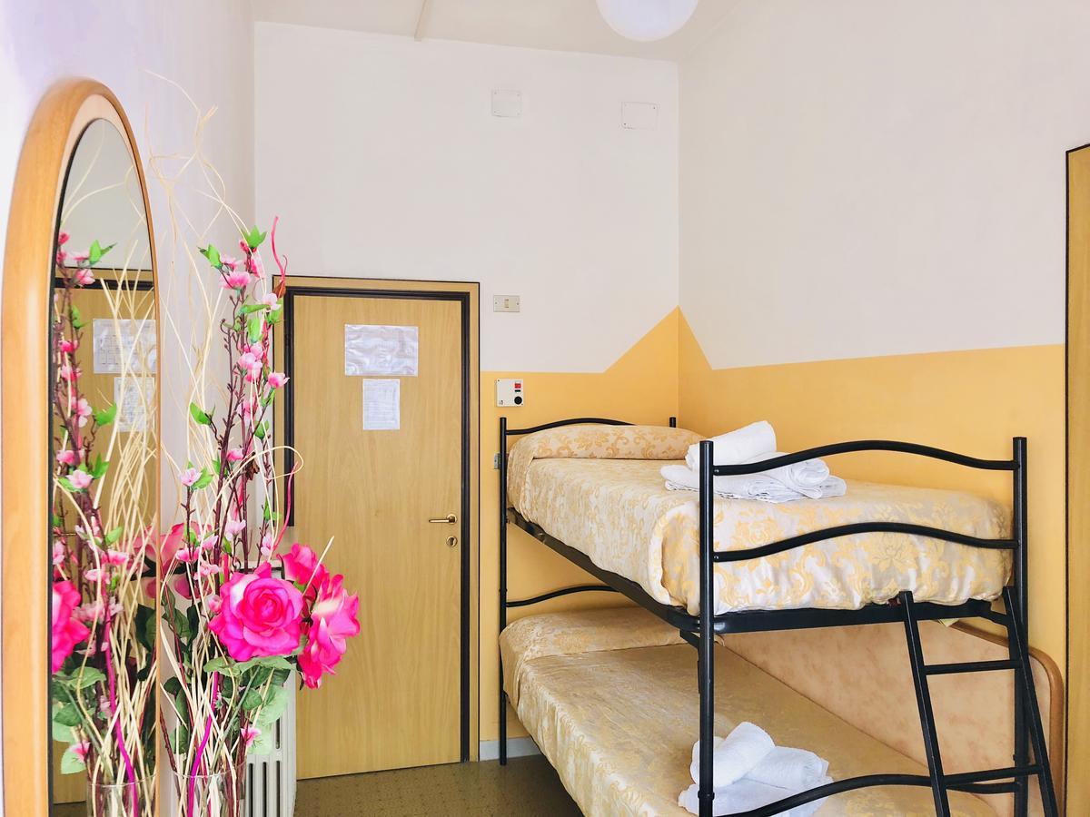 Hotel Montebello ריצ'יונה מראה חיצוני תמונה
