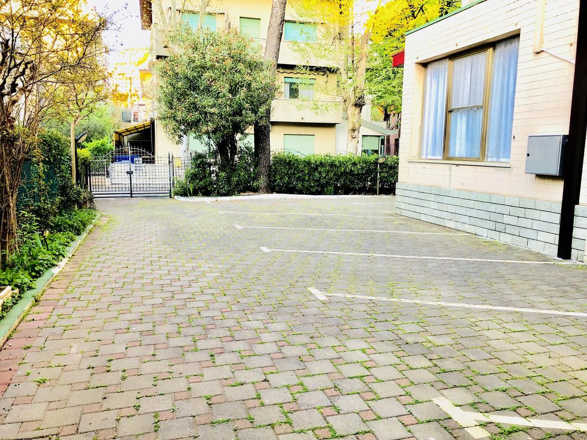 Hotel Montebello ריצ'יונה מראה חיצוני תמונה