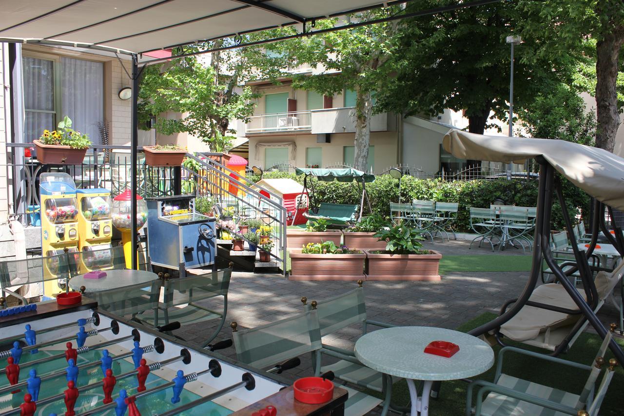 Hotel Montebello ריצ'יונה מראה חיצוני תמונה