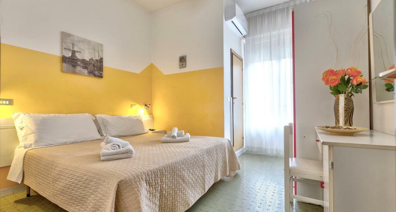 Hotel Montebello ריצ'יונה מראה חיצוני תמונה