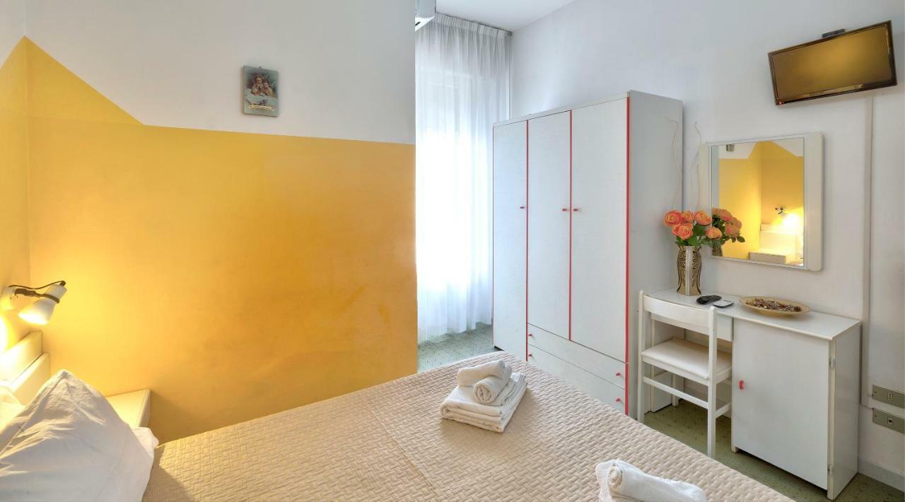 Hotel Montebello ריצ'יונה מראה חיצוני תמונה